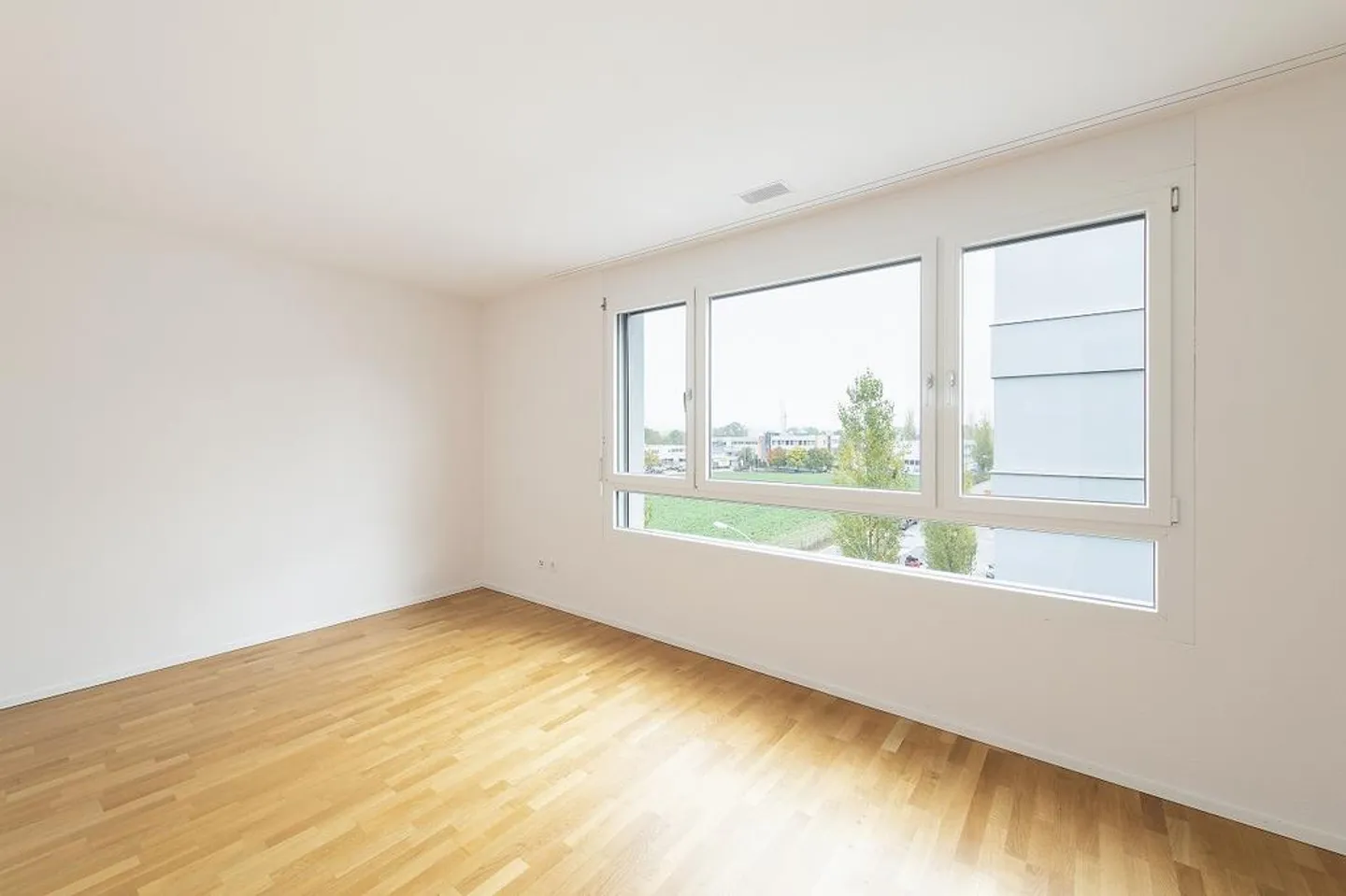 ***Appartement 3.5 pièces*** Balcon couvert de 14m2*** - Photo 5 sur 9
