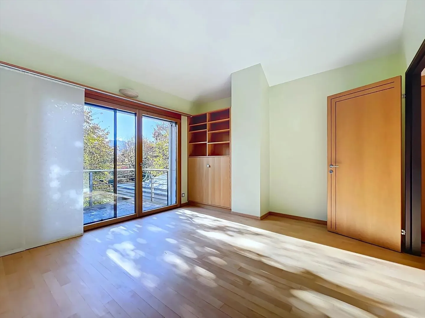 Villa d'Exception dans un Environnement Verdoyant - Photo 9 sur 13