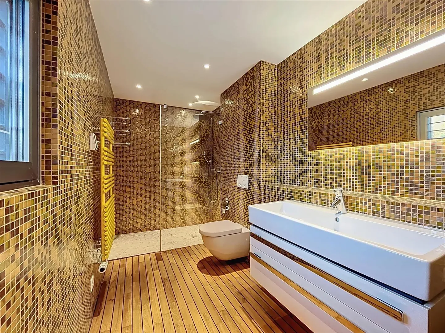 Villa d'Exception dans un Environnement Verdoyant - Photo 11 sur 13