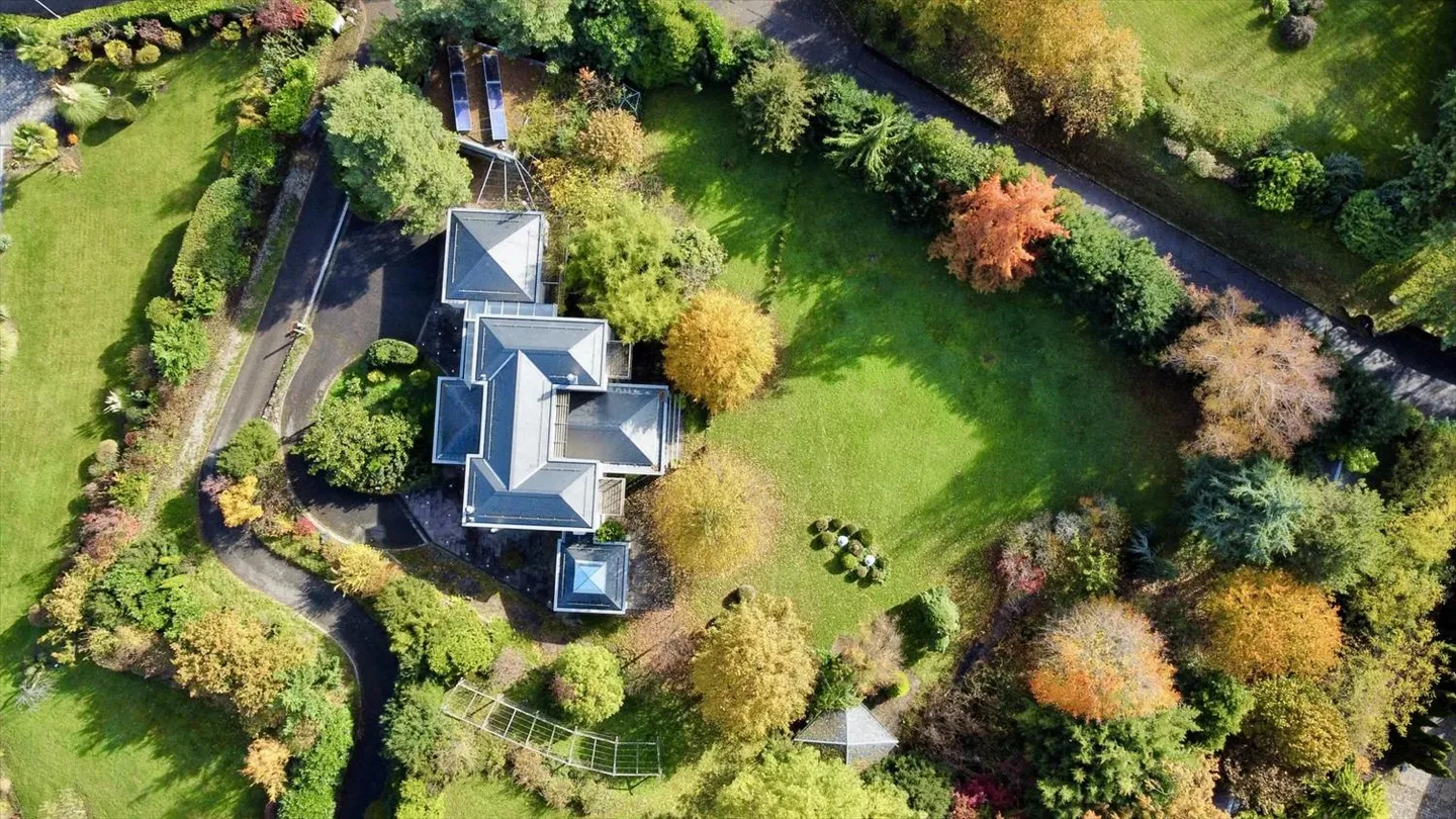 Villa d'Exception dans un Environnement Verdoyant - Photo 13 sur 13