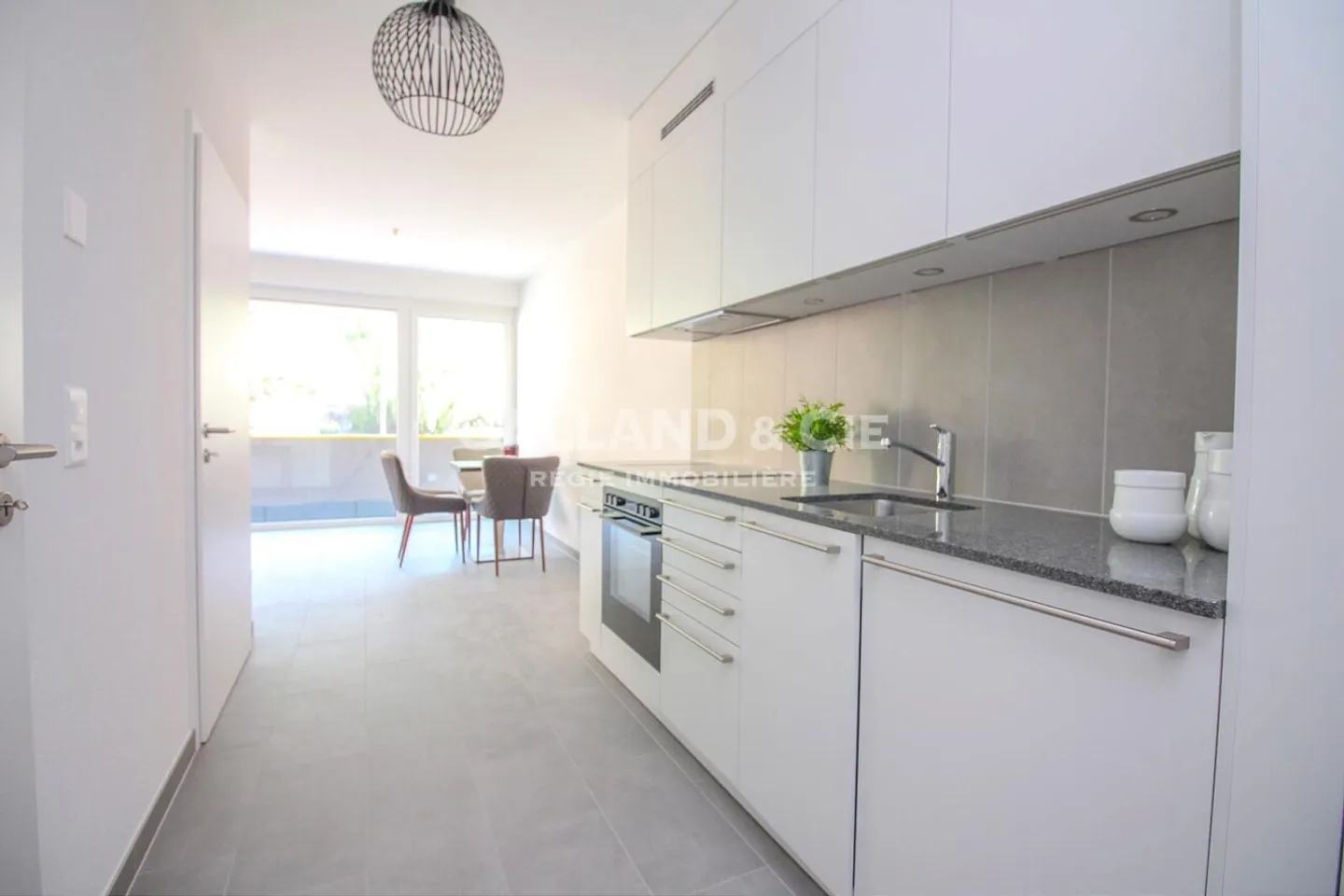 2.5 Room Apartment - Photo 6 of 6