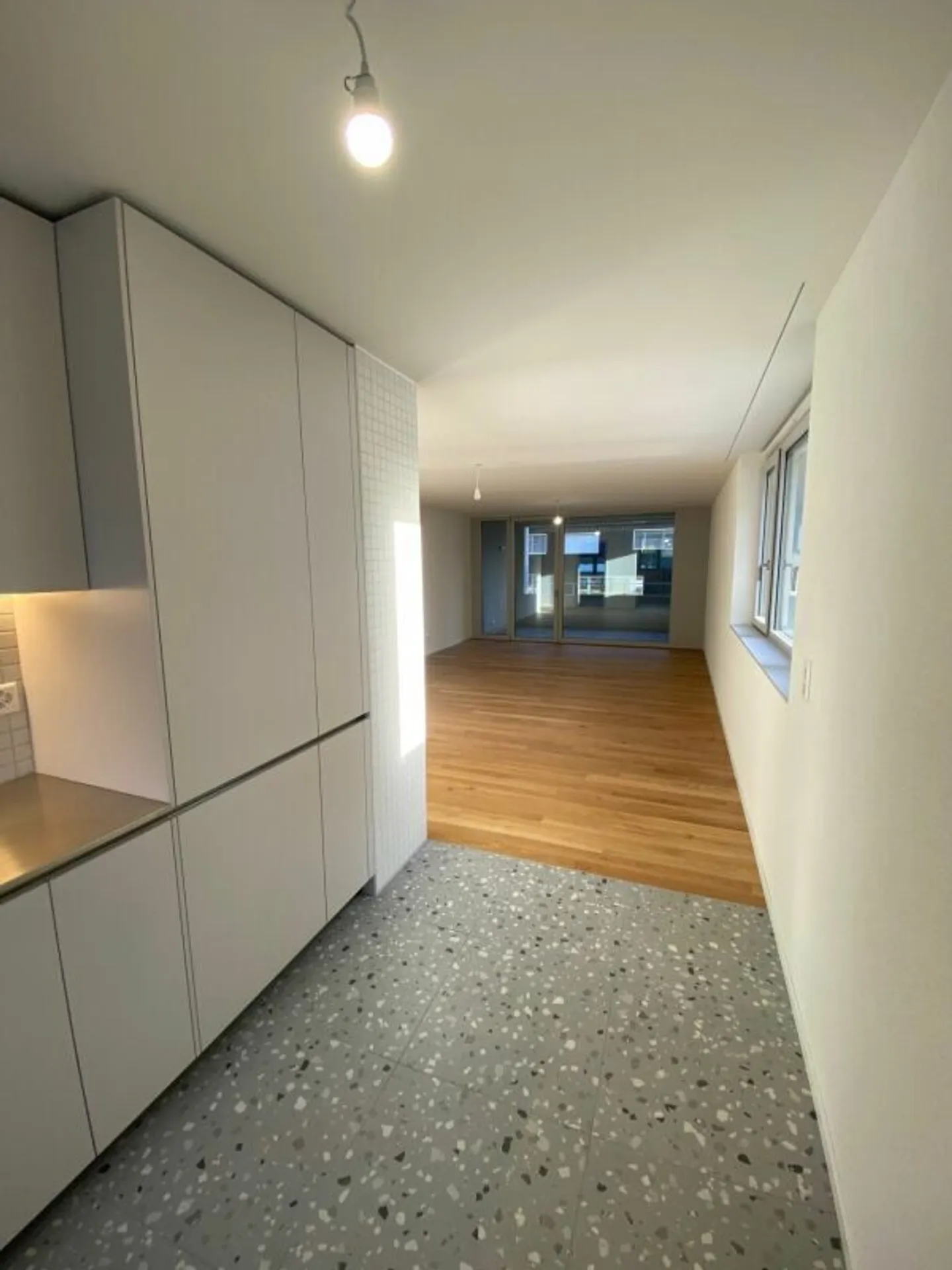 Très bel appartement de 2.5 pièces entièrement neuf - Photo 3 sur 7