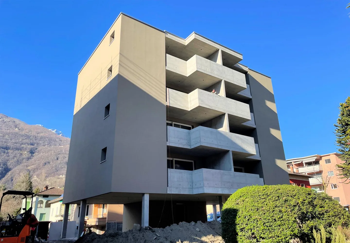 Nouvel appartement exclusif avec terrasse dans un quartier pratique et stratégique - Photo 1 sur 16
