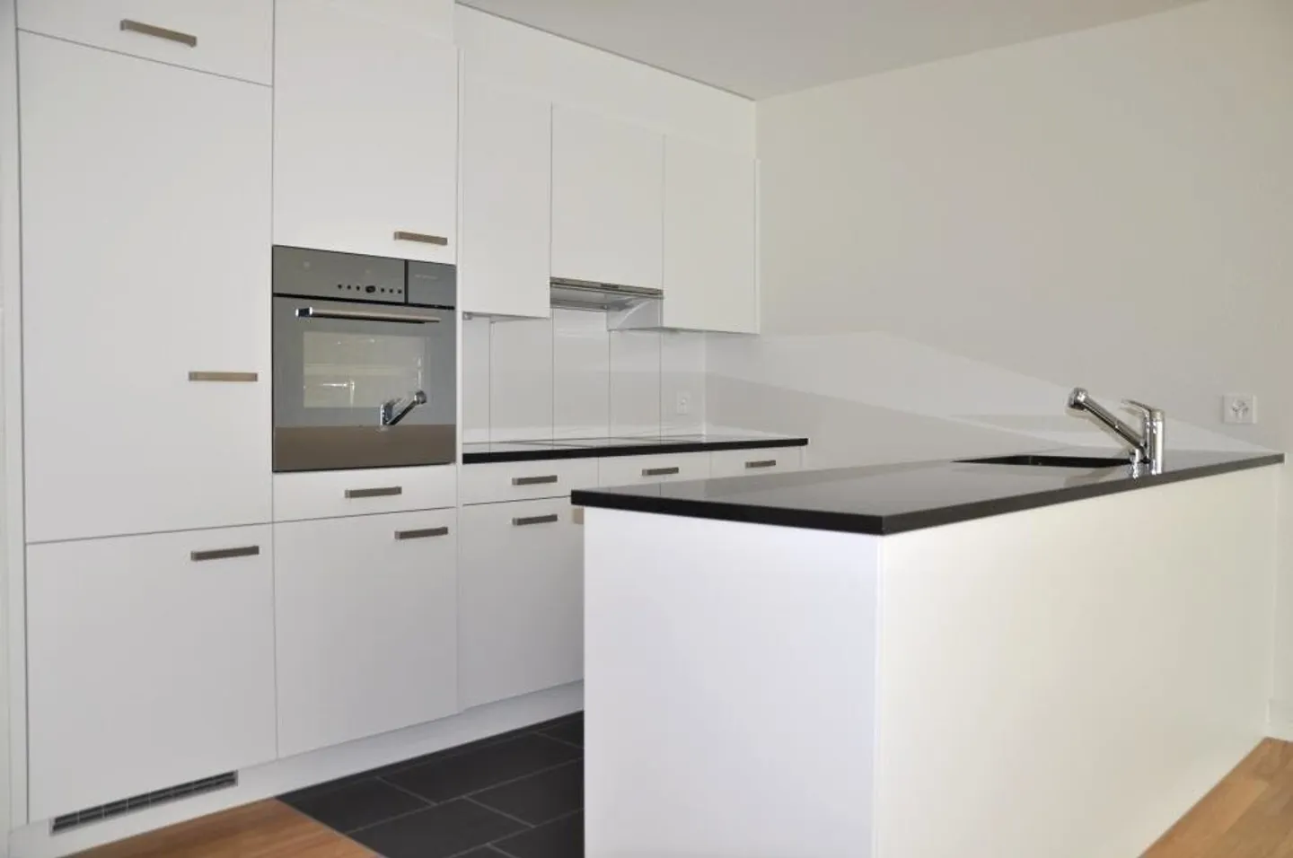 Modern 2.5-Room Apartment in Herisau - Photo 5 of 7