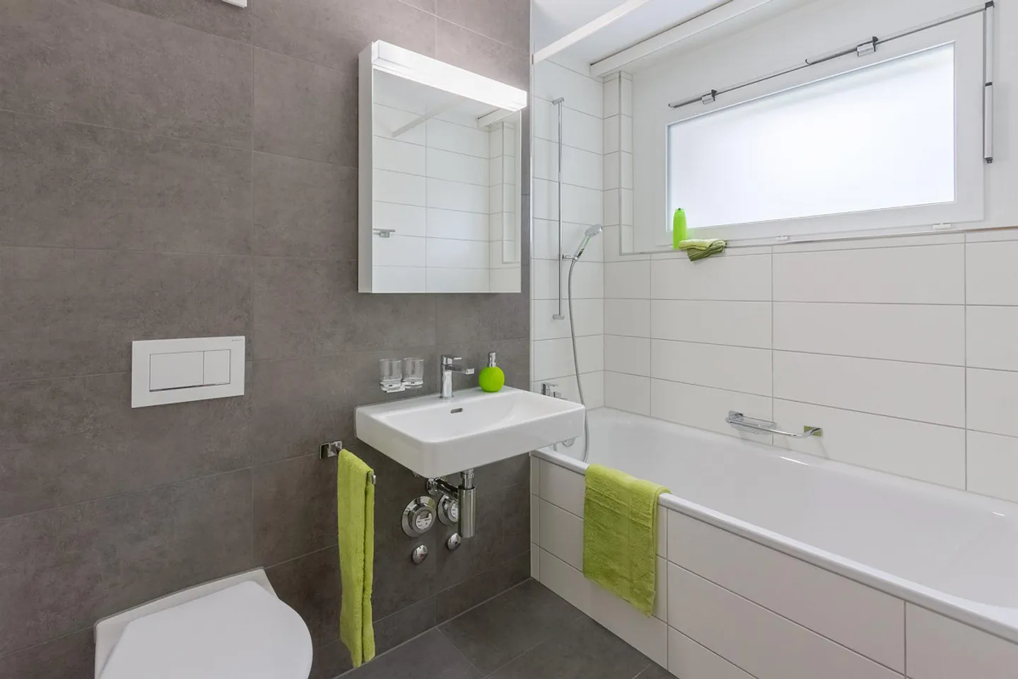 Modern Apartment in Quiet Location - Photo 3 of 9