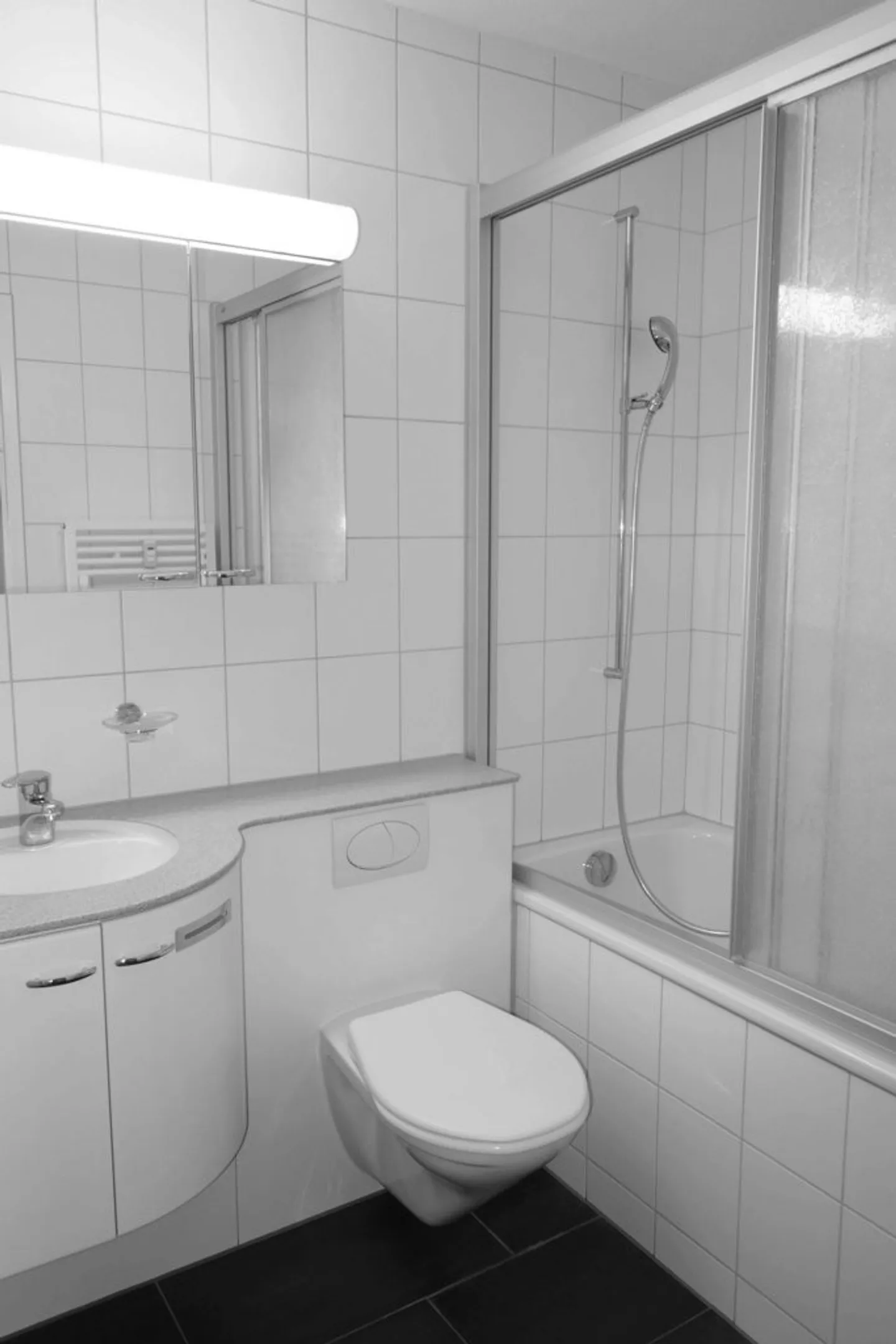 Charming 2-Room Apartment in Zug - Photo 5 of 6