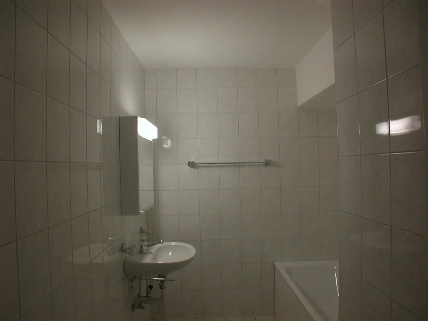 Looking for a new tenant for a central and bright 2-room apartment - Photo 4 of 7