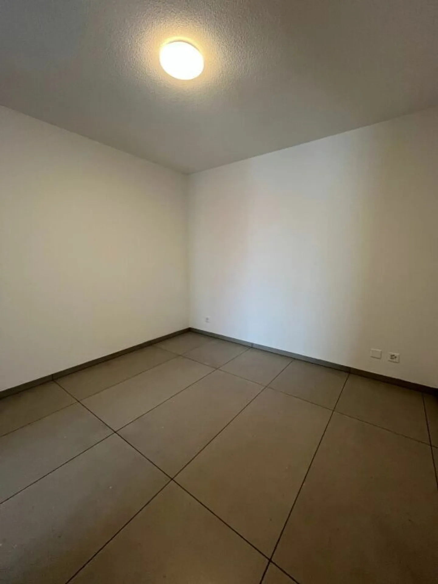 Appartamento monolocale arredato a Locarno - Foto 3 di 4