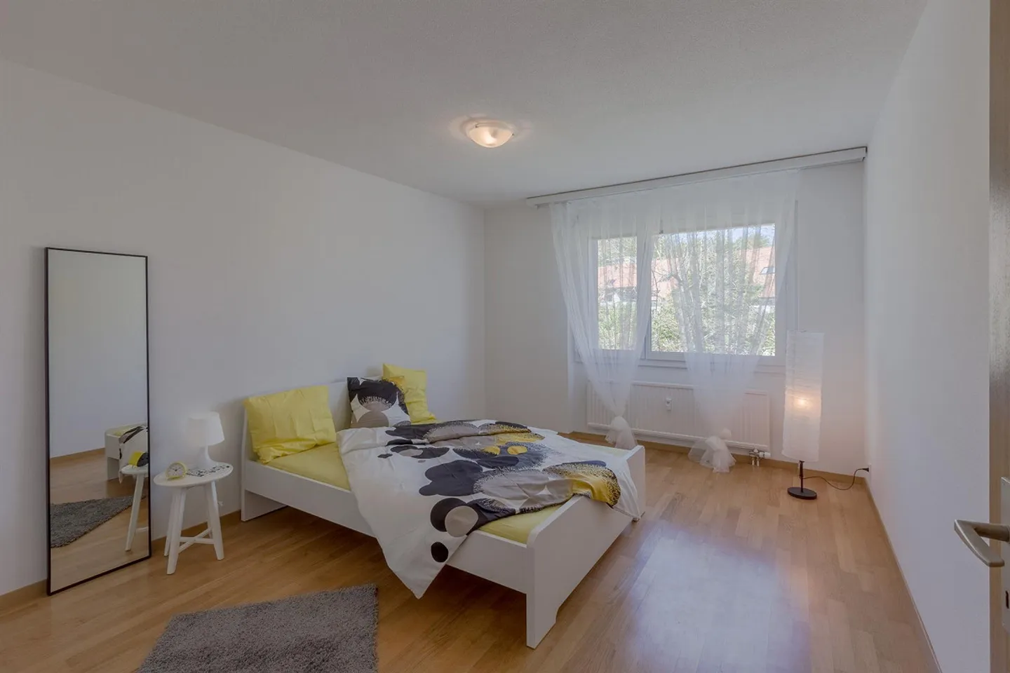 Modern Apartment in Quiet Location - Photo 7 of 9