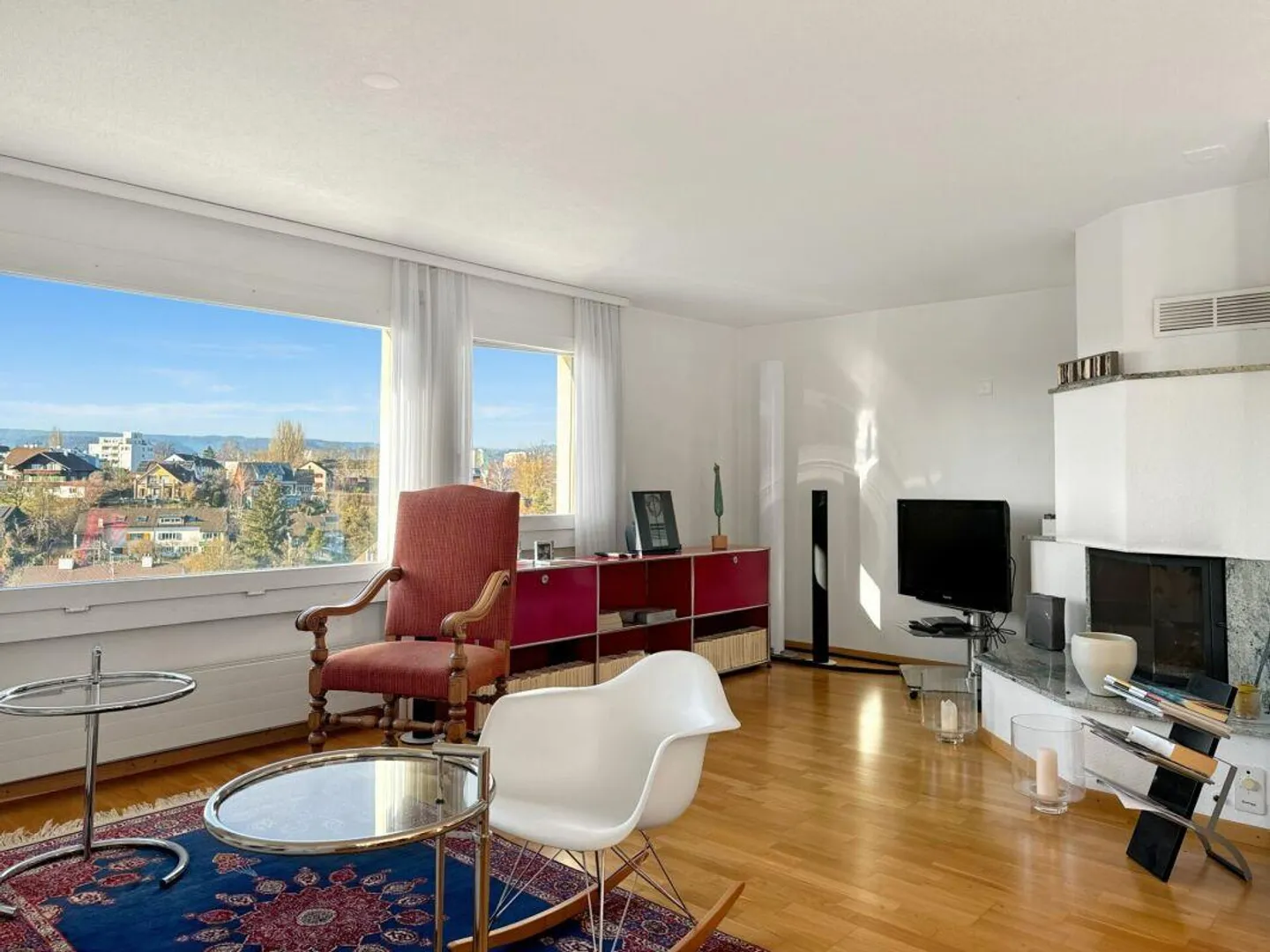 Unique 3.5-room penthouse apartment with a view of the Munot - Photo 6 of 12