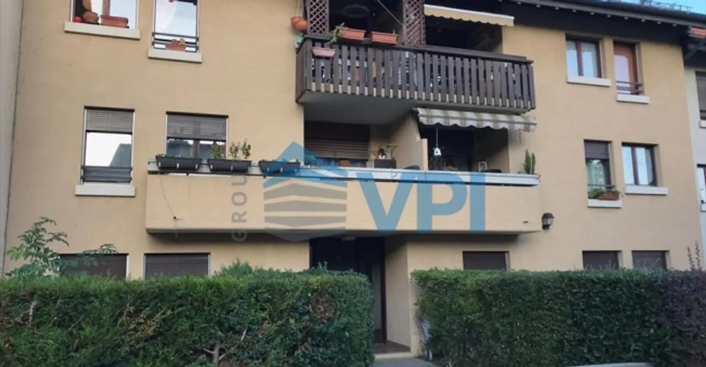 Deposit - Photo 3 of 3