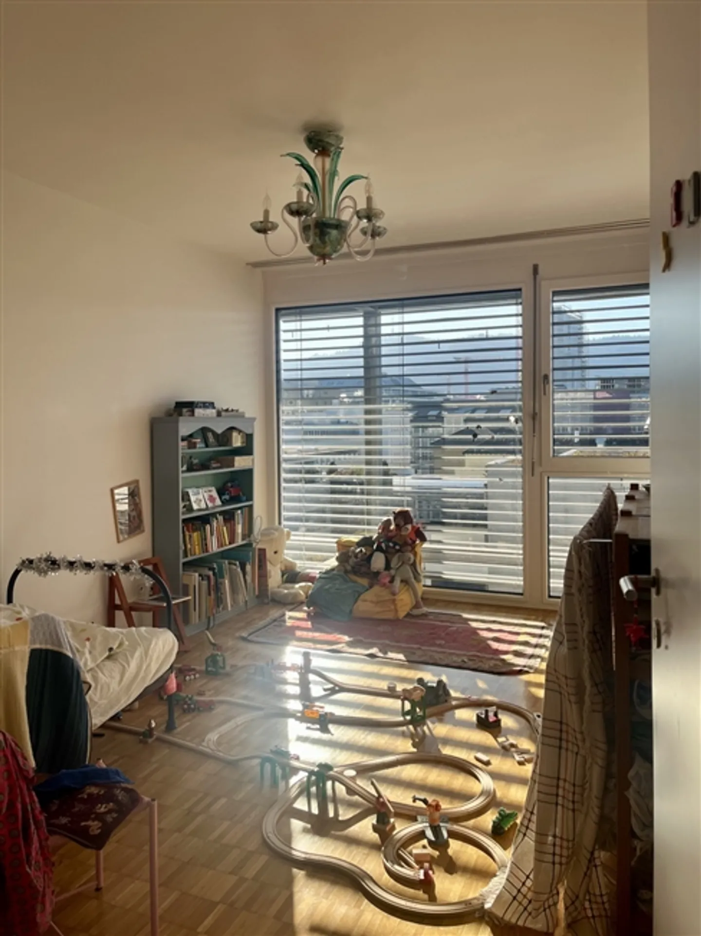 «APPARTAMENTO 4½ STANZE A ZURIGO - DISTRETTO 9 ALTSTETTEN, ARREDATO, TEMPORANEO» - Foto 8 di 8