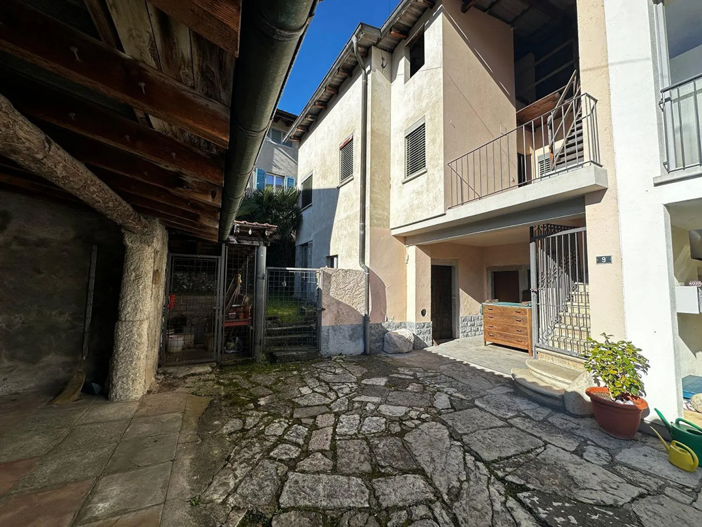 Charmante Casa di Nucleo in Arzo - Foto 1 von 21