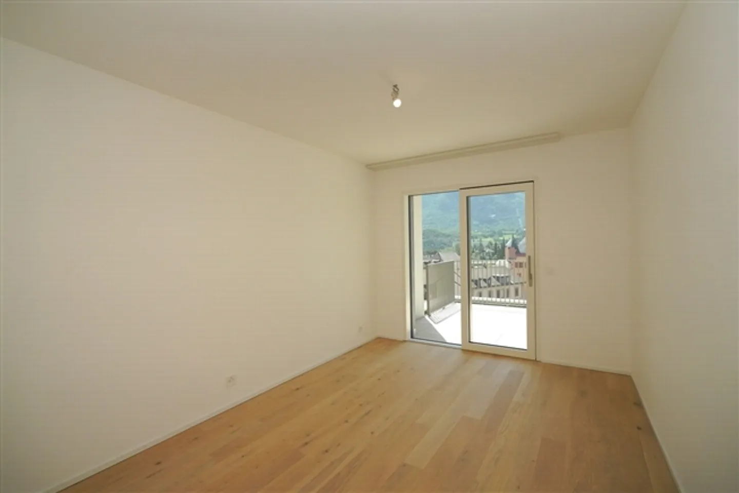 EXTRAORDINARY 4.5-ROOM PENTHOUSE IN SIERRE CITY CENTER - Photo 12 of 20