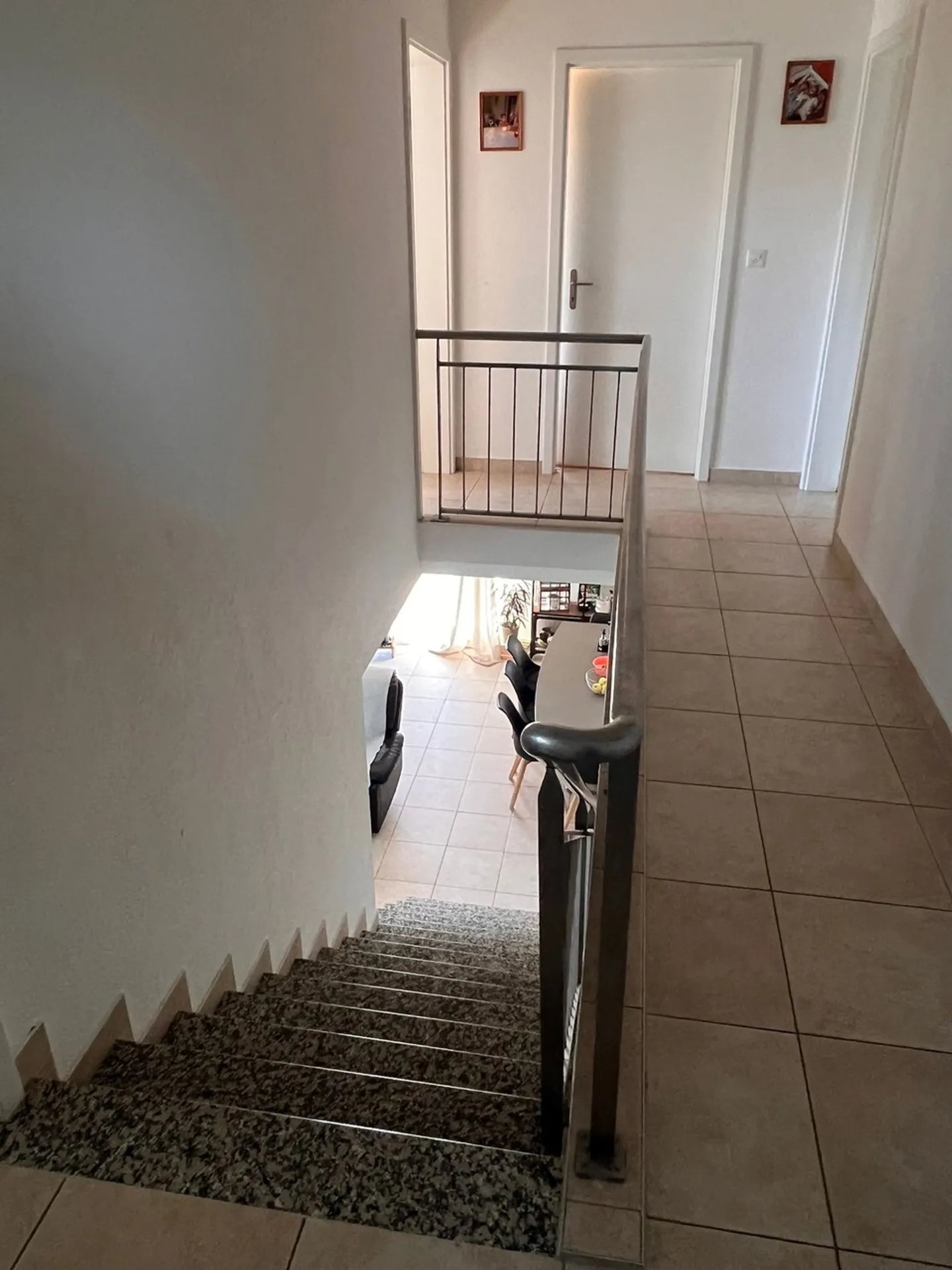 In affitto bellissima casa familiare di 5,5 locali con terrazza/giardino - Foto 2 di 11