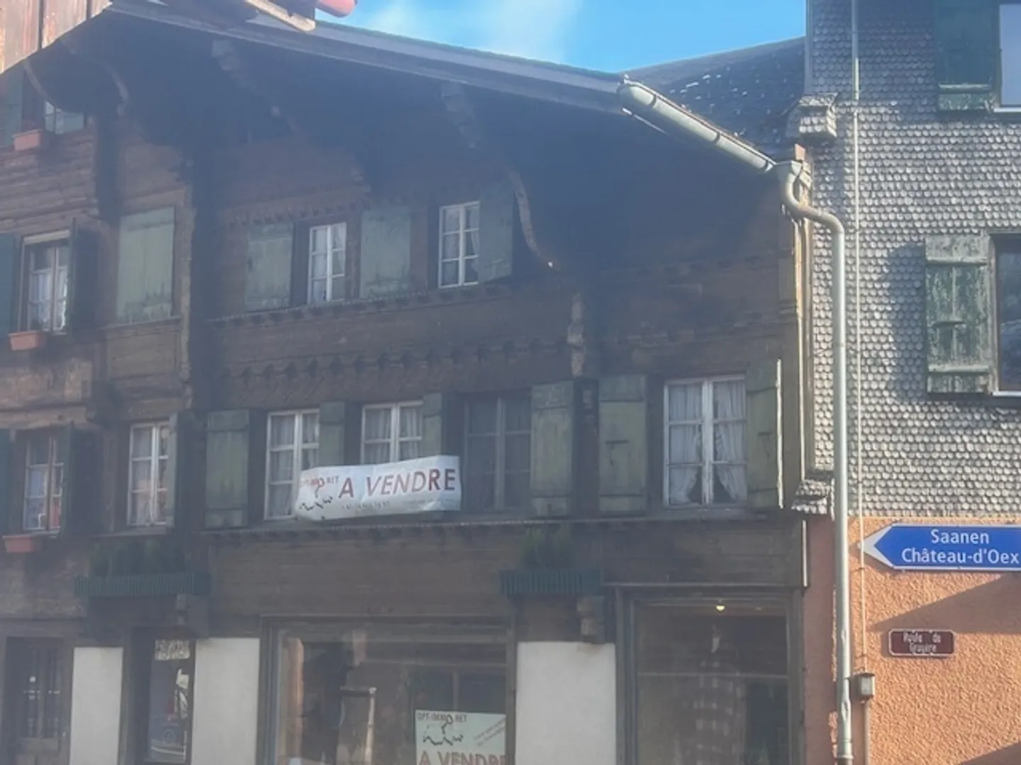 Immeuble d'habitation, affectation mixte, Les Moulins, Château d'Oex - Photo 3 sur 13