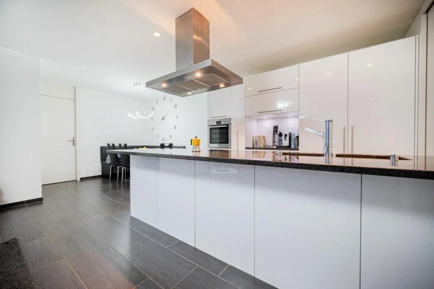 Moderne Wohnung mit Komfort und heller Atmosphäre - Foto 2 von 12