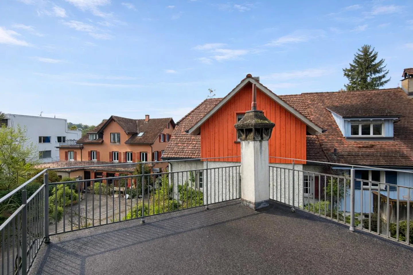 Charming old building meets modernity! - Photo 7 of 9