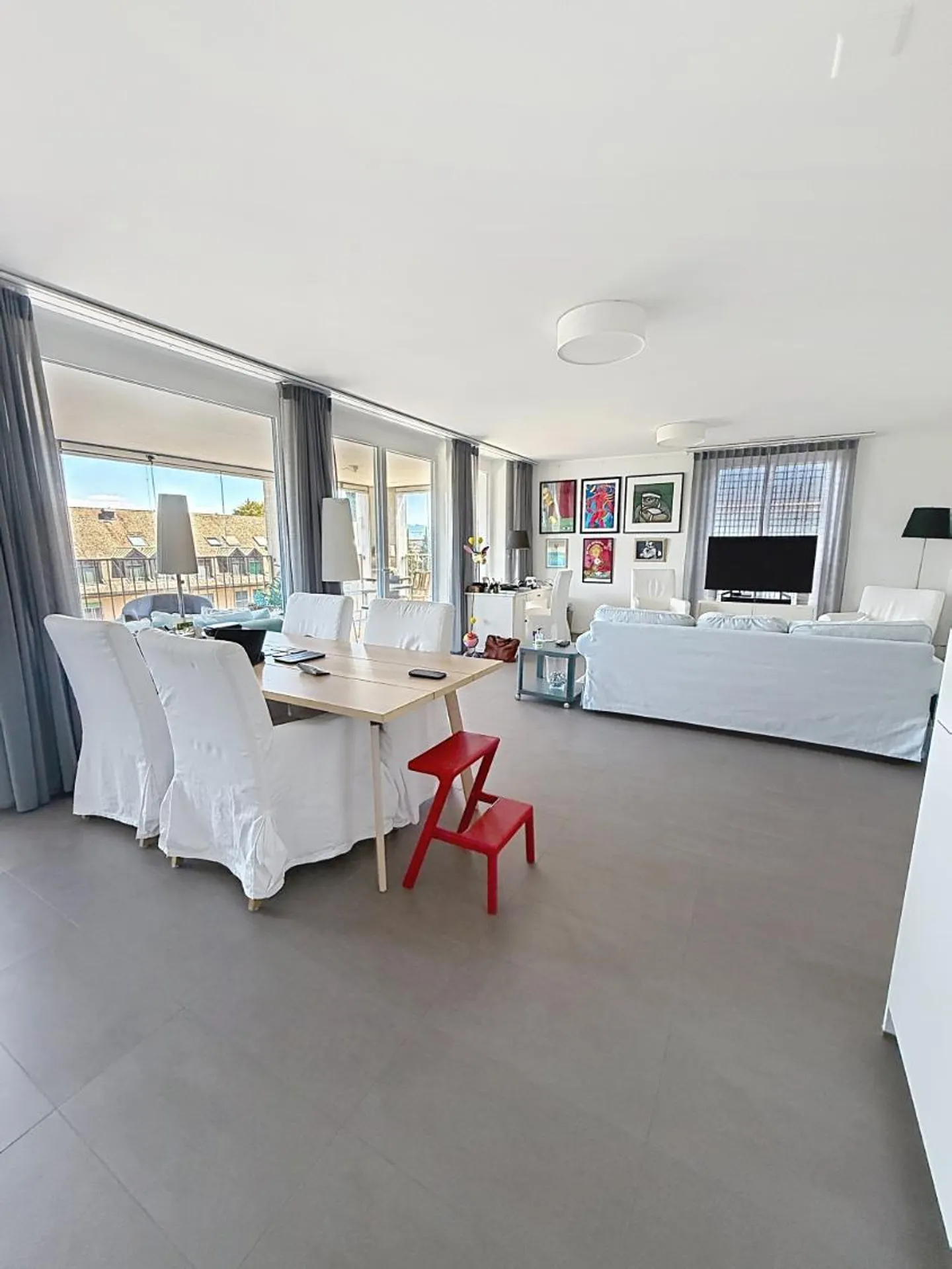 Appartement spacieux avec terrasse - Photo 8 sur 10
