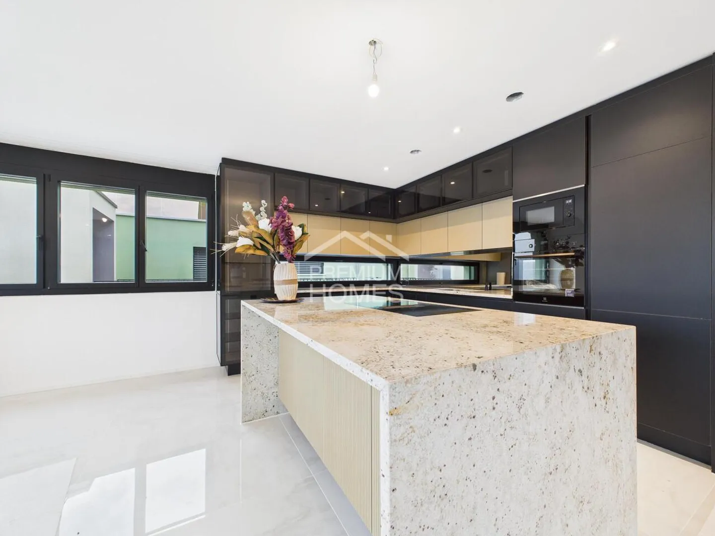 Maison en terrasse à vendre - Photo 4 sur 8