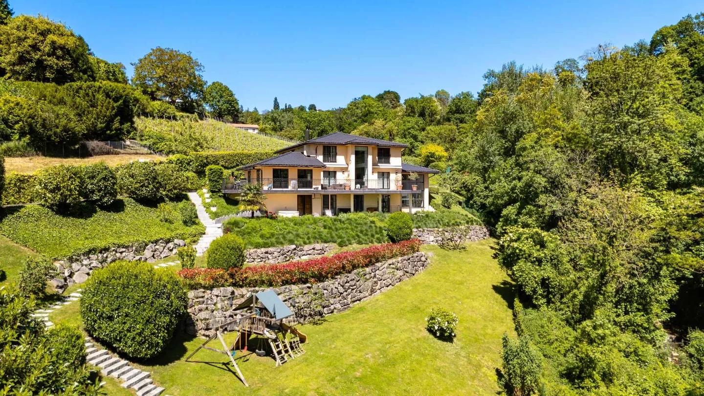 Exceptional property with breathtaking and unobstructed views of the Lake and the Alps! - Photo 1 of 13