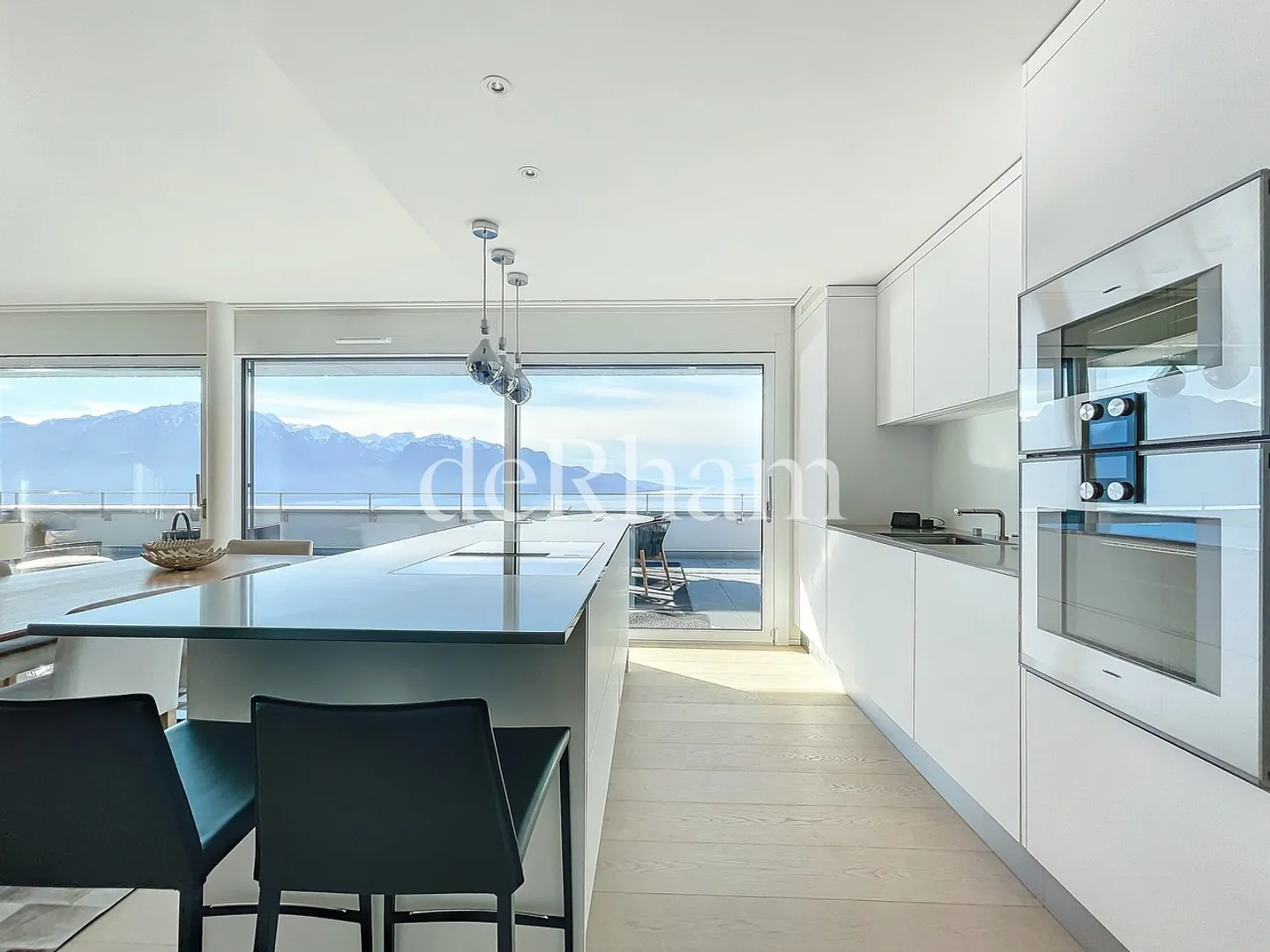 Penthouse avec 4,5 pièces et vue imprenable ! - Photo 3 sur 8