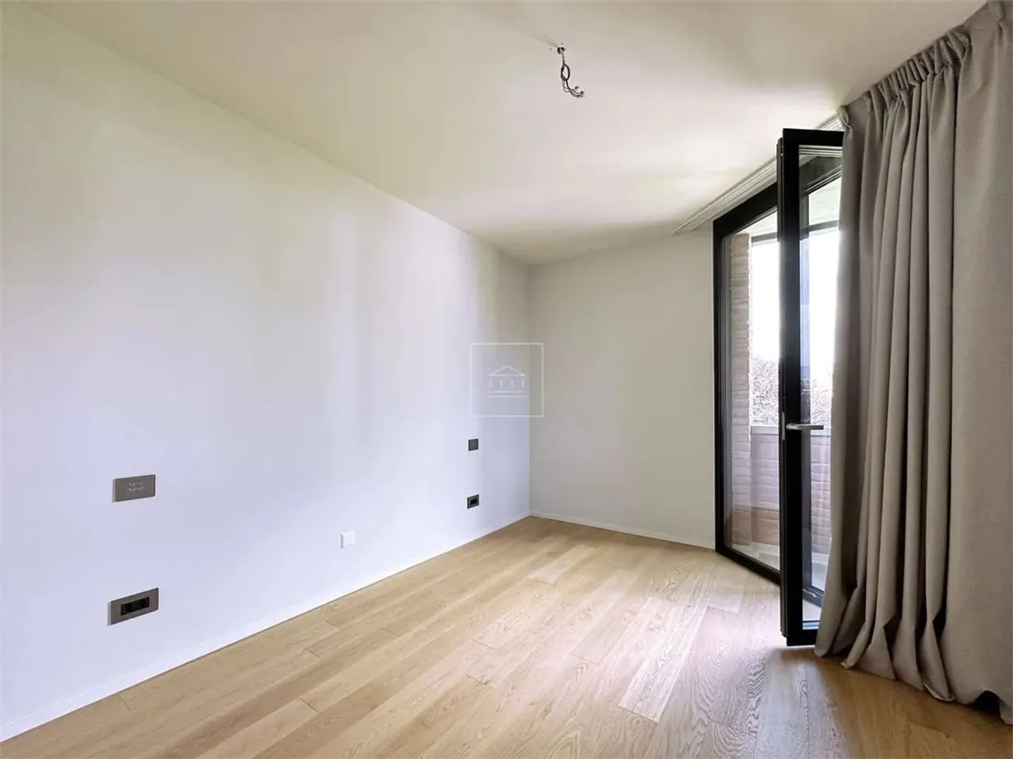 Nouveau Duplex Penthouse avec Rooftop - Photo 10 sur 15