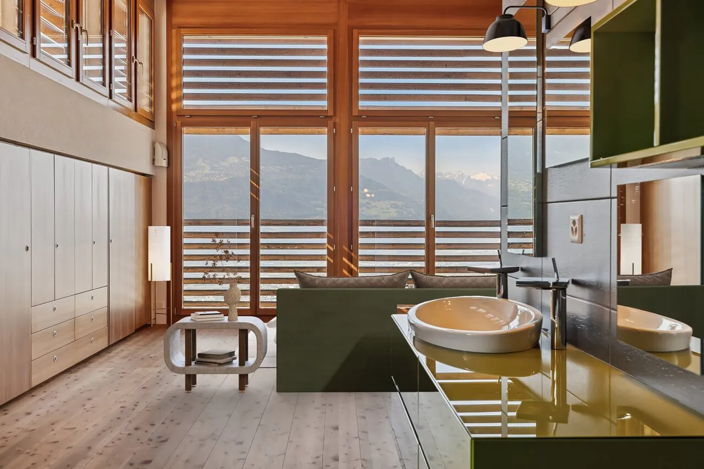 6-room House - Photo 4 of 8