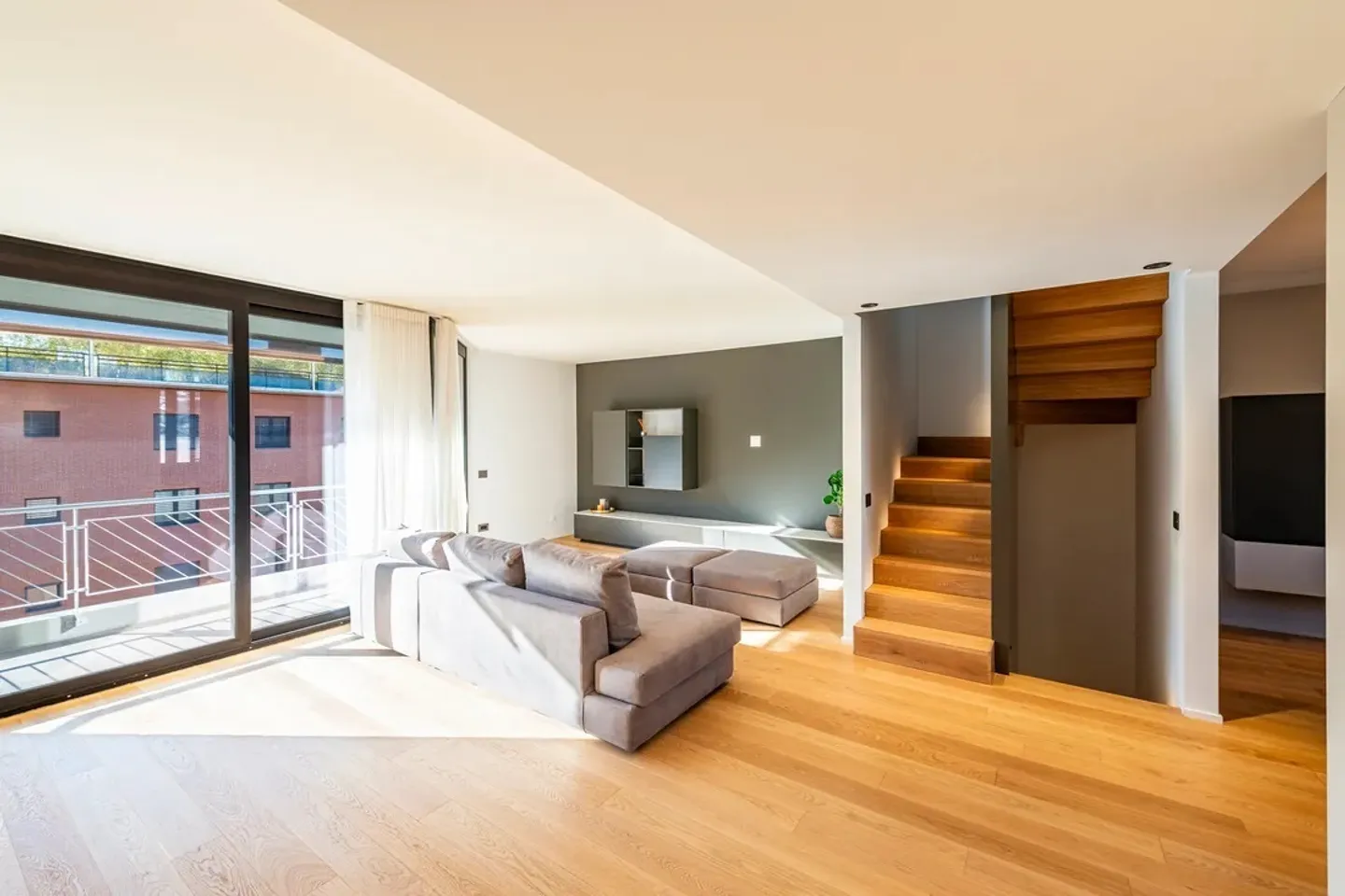 Nouveau Duplex Penthouse avec Rooftop - Photo 12 sur 15
