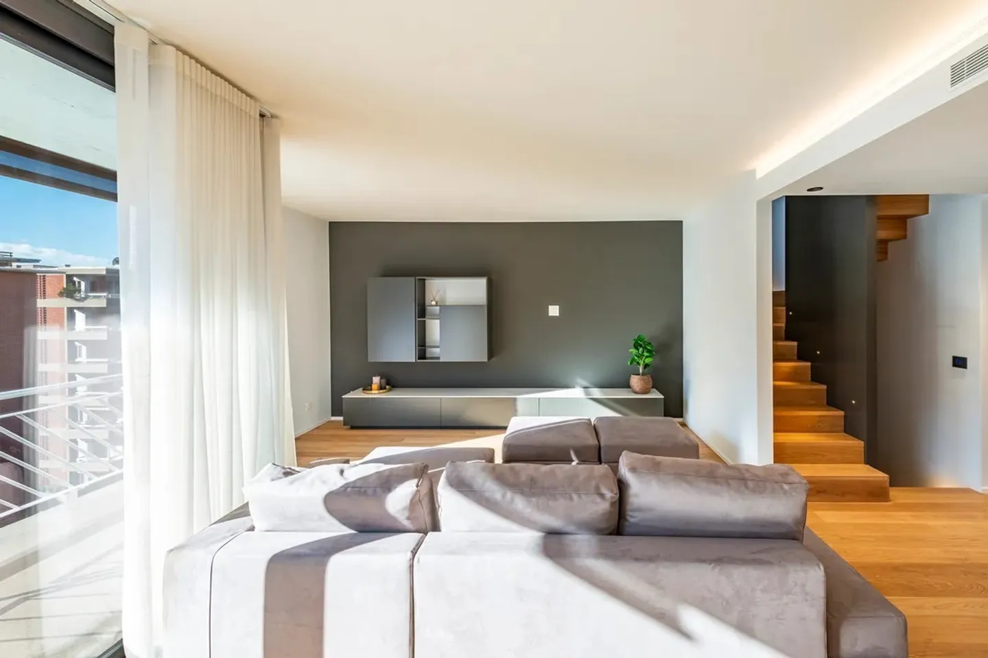 Nouveau Duplex Penthouse avec Rooftop - Photo 13 sur 15