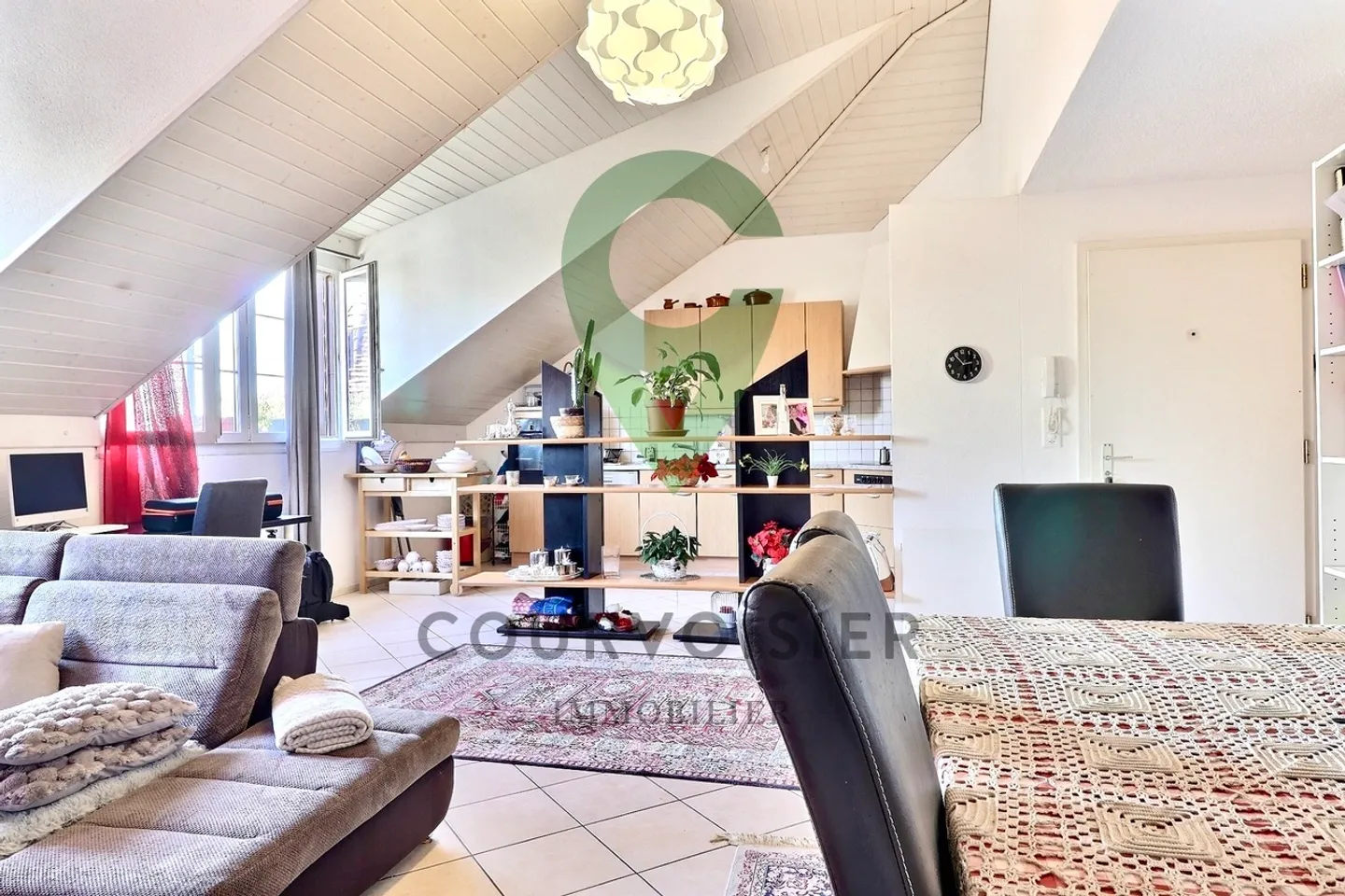 Accogliente attico di 5,5 stanze vicino a Neuchâtel - Foto 2 di 11