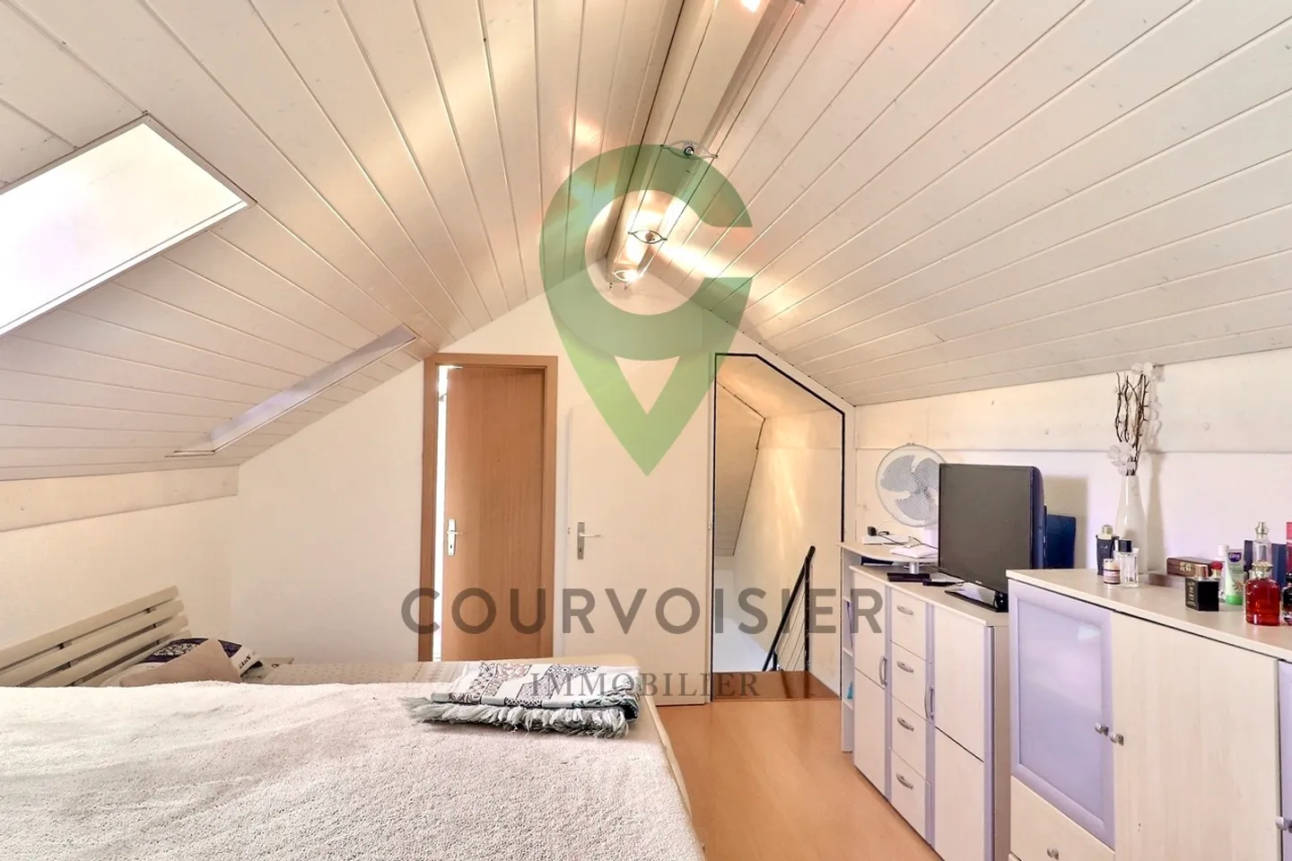 Accogliente attico di 5,5 stanze vicino a Neuchâtel - Foto 4 di 11