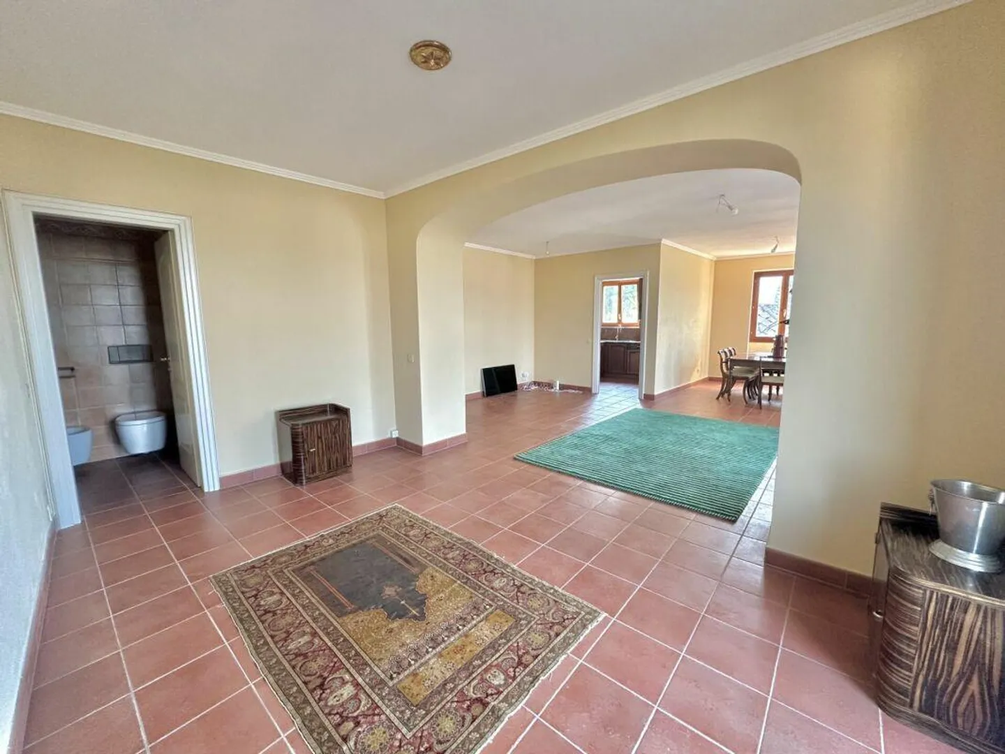 Elegante appartamento di 3,5 locali con vista lago - Foto 9 di 15