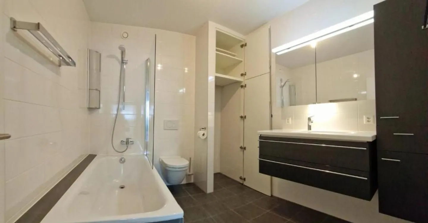 CHÊNE-BOURG | WUNDERSCHÖNE 4-ZIMMER-PENTHOUSE - Foto 11 von 13