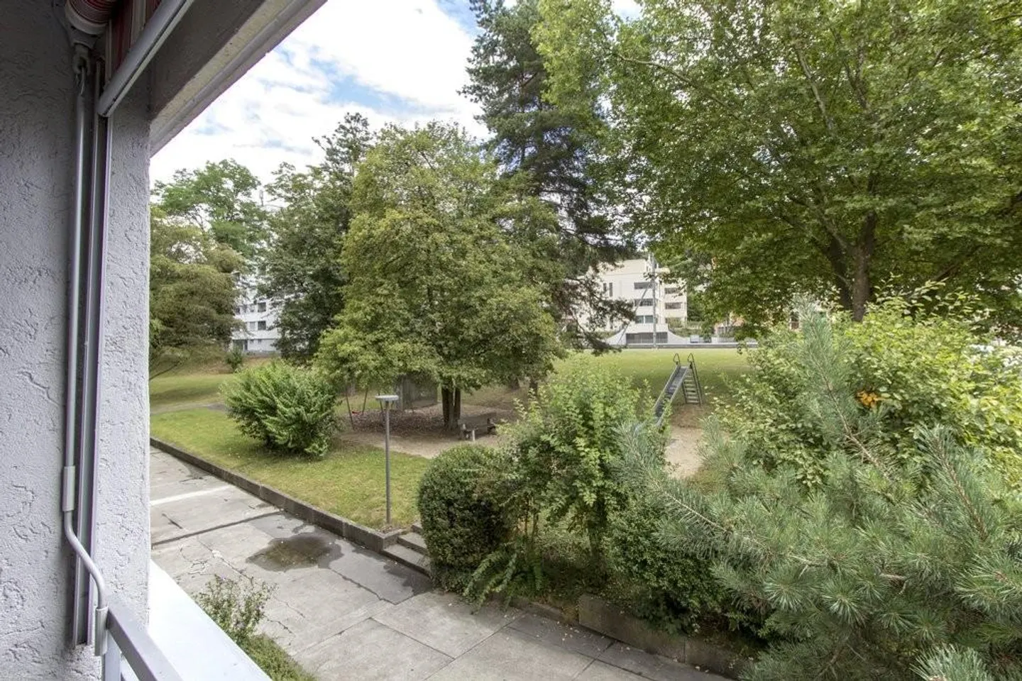 Appartamento accogliente con balcone, ascensore e posizione centrale - Foto 3 di 11