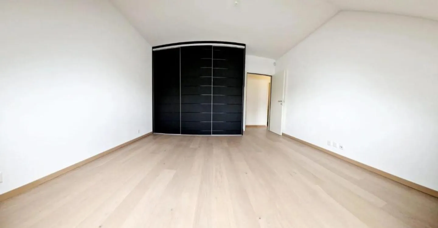 CHÊNE-BOURG | WUNDERSCHÖNE 4-ZIMMER-PENTHOUSE - Foto 13 von 13