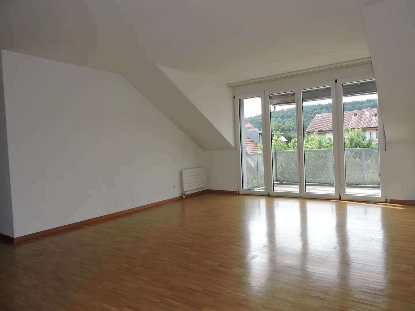Grosszügige 3.5-Zimmerwohnung - Foto 2 von 7