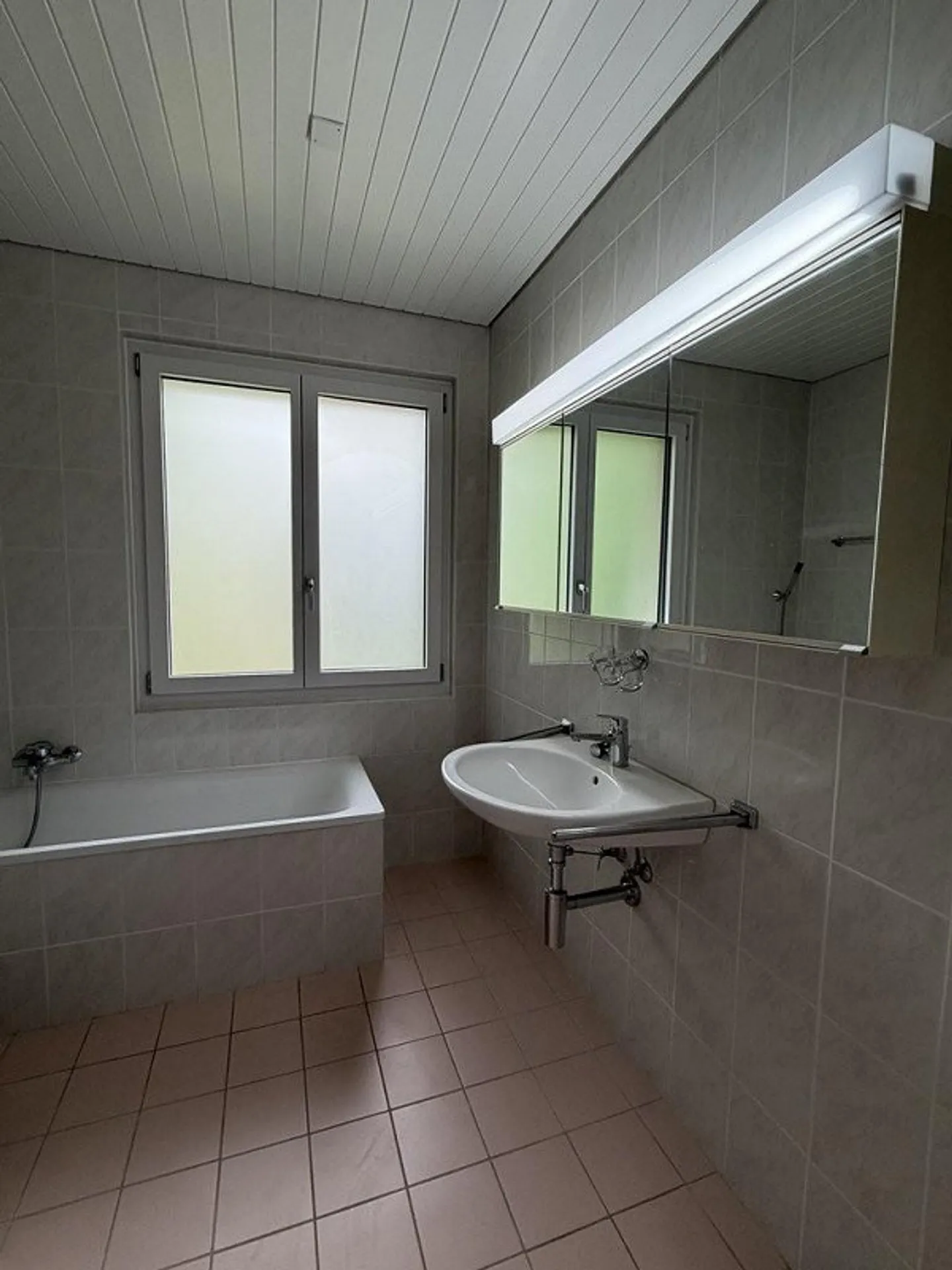 Attractive apartment in a quiet location in the popular Egghölzli - Photo 8 of 12