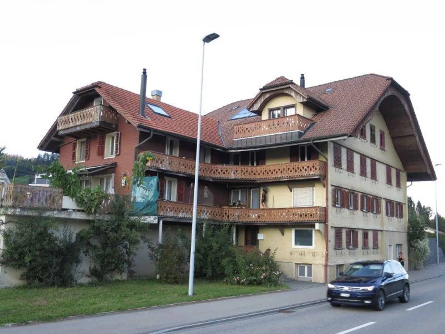 Ampio appartamento di 5,5 stanze con grande balcone a Escholzmatt - Foto 1 di 6