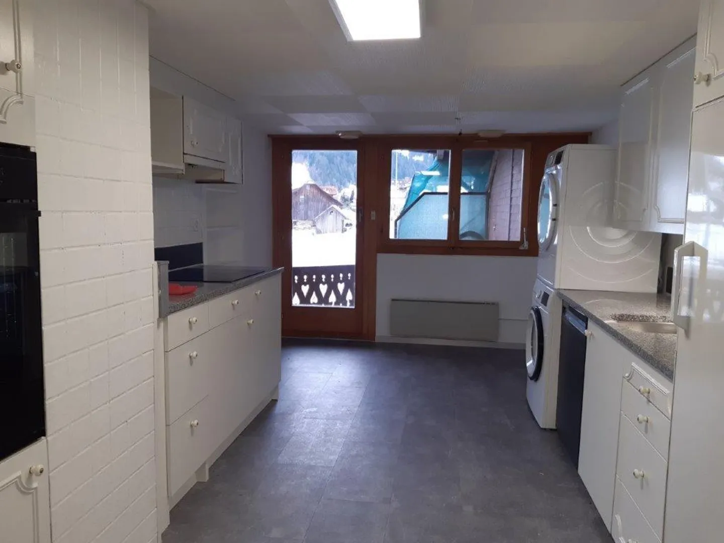 Ampio appartamento di 5,5 stanze con grande balcone a Escholzmatt - Foto 5 di 6