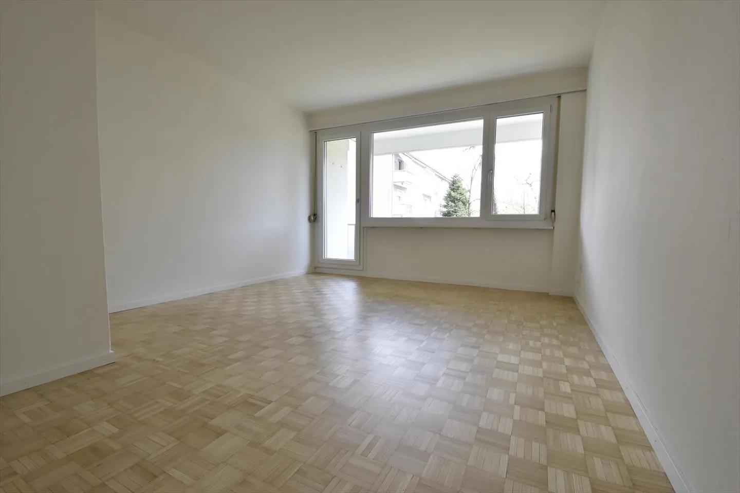 For rent - Beautiful 3-room apartment in Nidau - Photo 4 of 10