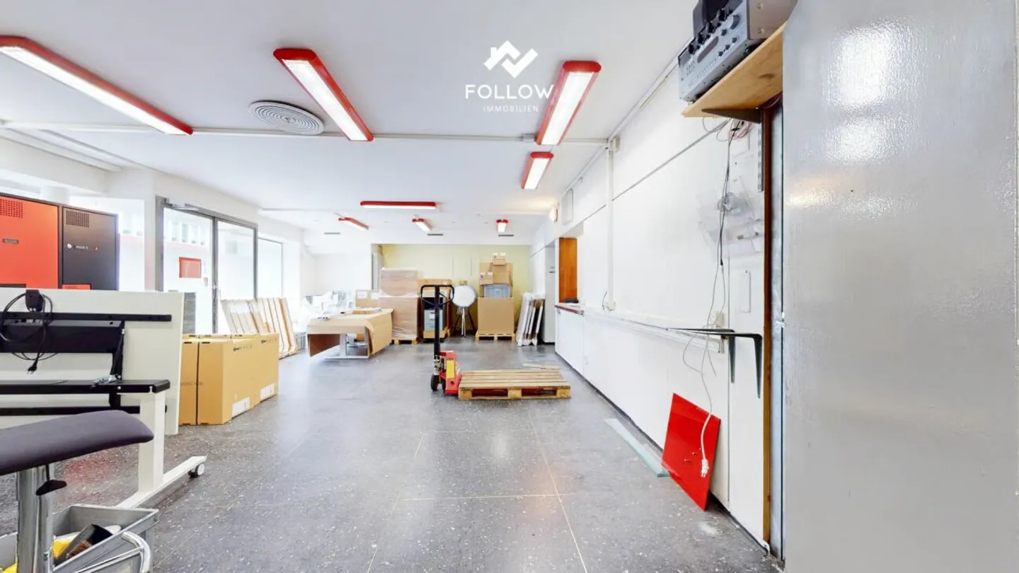 Versatile Commercial Space in the Center of Lengnau - with Flexible Space Concept - Photo 17 of 24