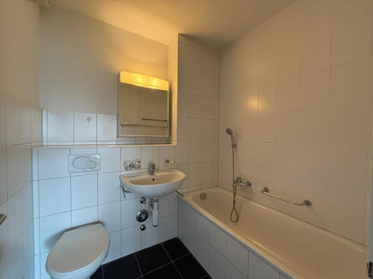 For rent - Beautiful 3-room apartment in Nidau - Photo 8 of 10