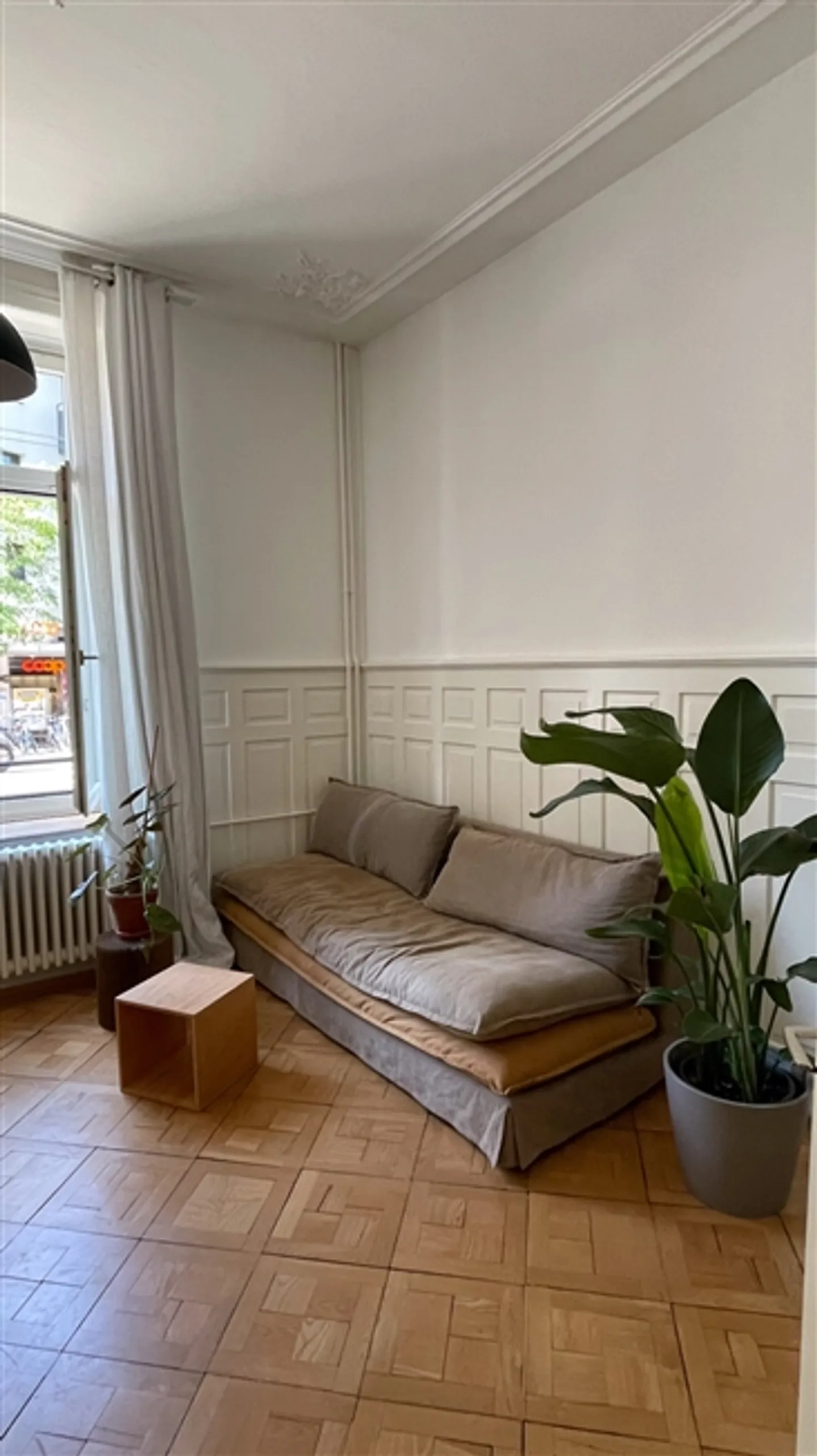 2½ ROOM APARTMENT IN ZURICH - DISTRICT 3 WIEDIKON, FURNISHED, TEMPORARY - Photo 3 of 10