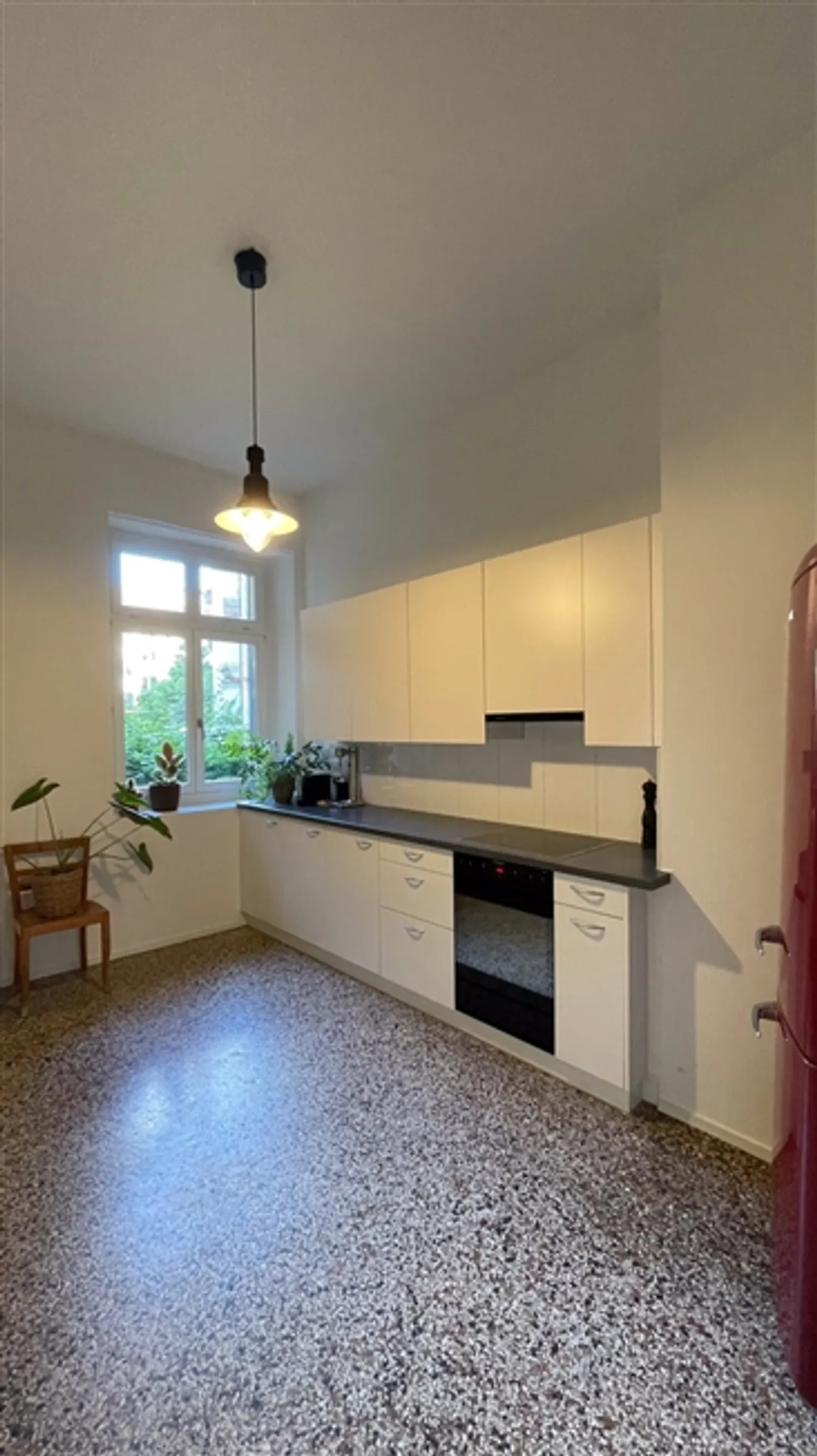 2½ ROOM APARTMENT IN ZURICH - DISTRICT 3 WIEDIKON, FURNISHED, TEMPORARY - Photo 4 of 10