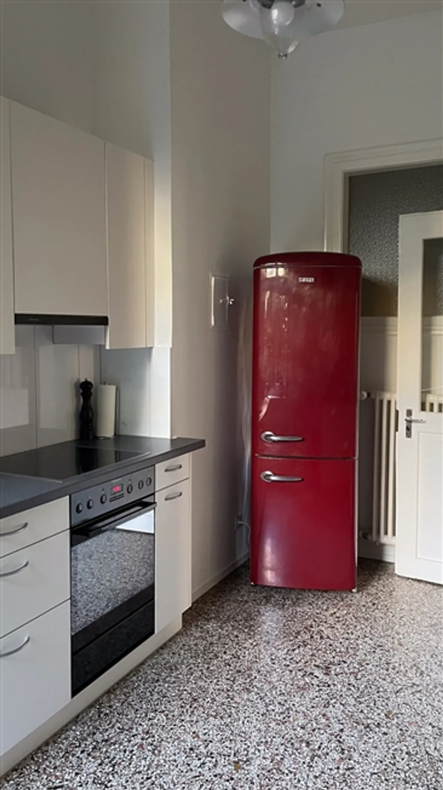 2½ ROOM APARTMENT IN ZURICH - DISTRICT 3 WIEDIKON, FURNISHED, TEMPORARY - Photo 7 of 10