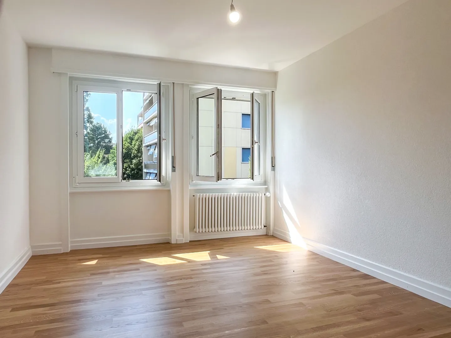 Appartement Charmant avec Vue sur le Lac - Photo 7 sur 8