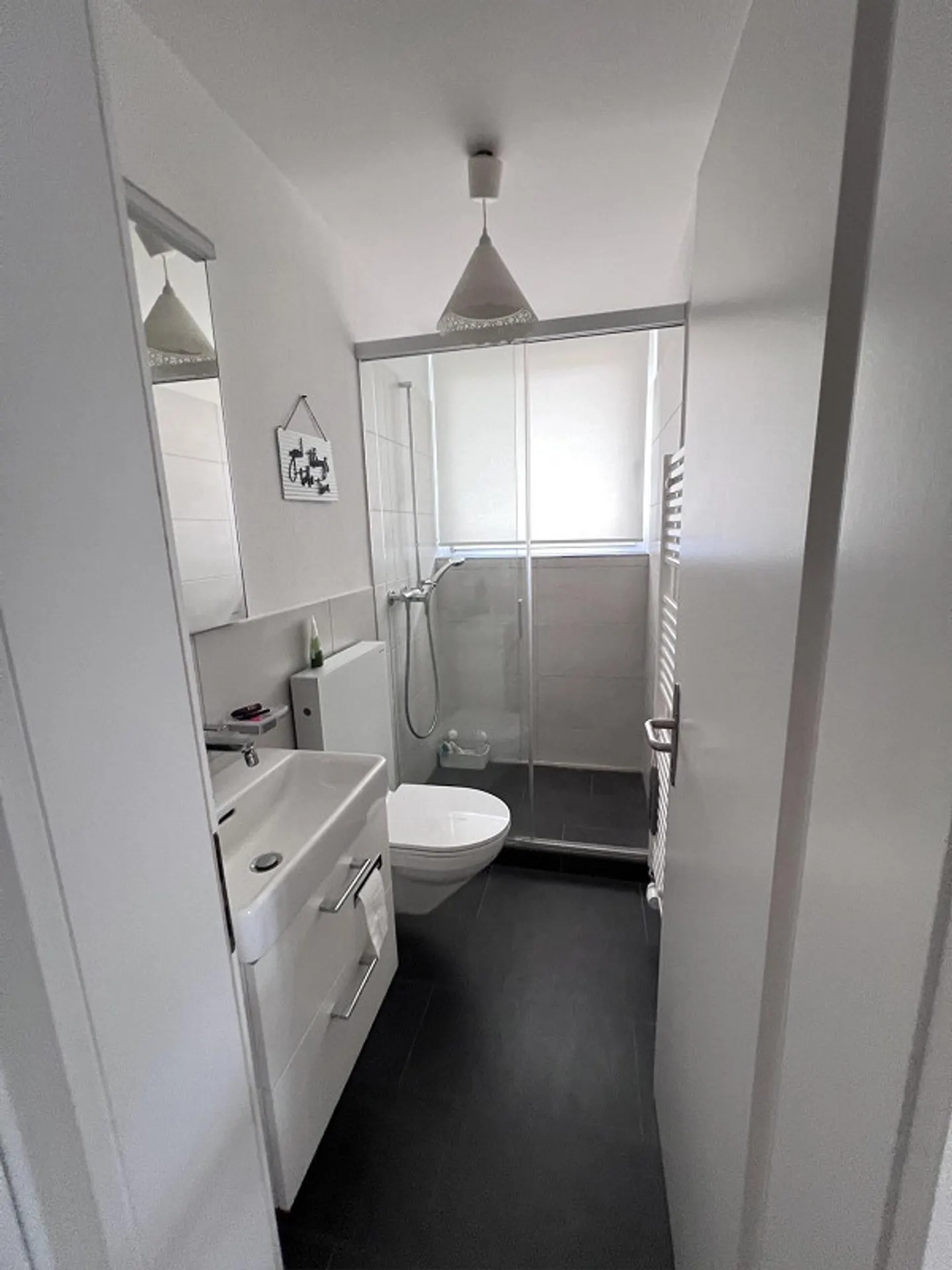 Room in shared apartment with private bathroom, balcony & garden near Winterthur - Photo 3 of 10