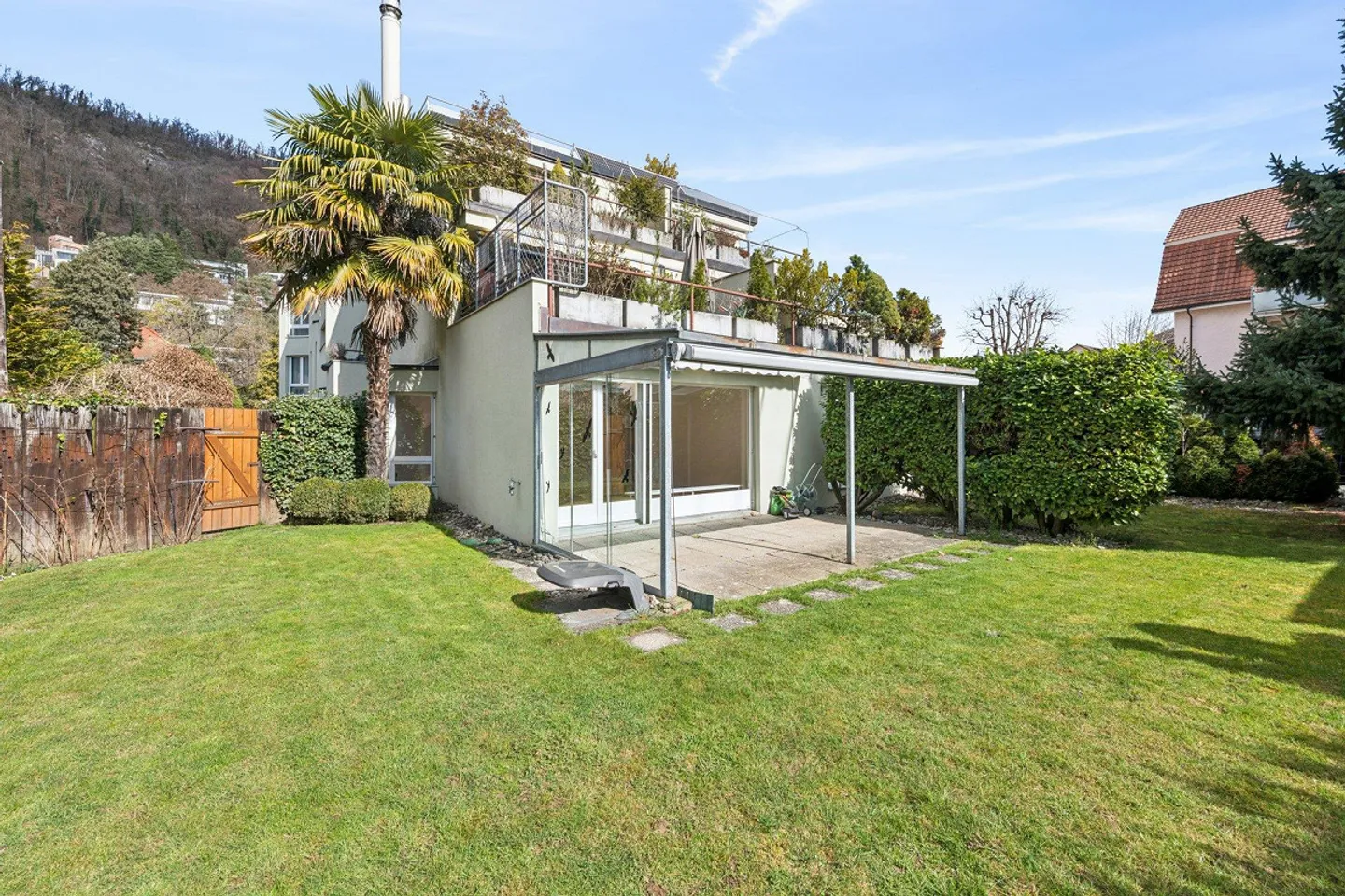 Appartement 4 pièces avec jardin dans un emplacement calme à Wettingen - Photo 1 sur 8