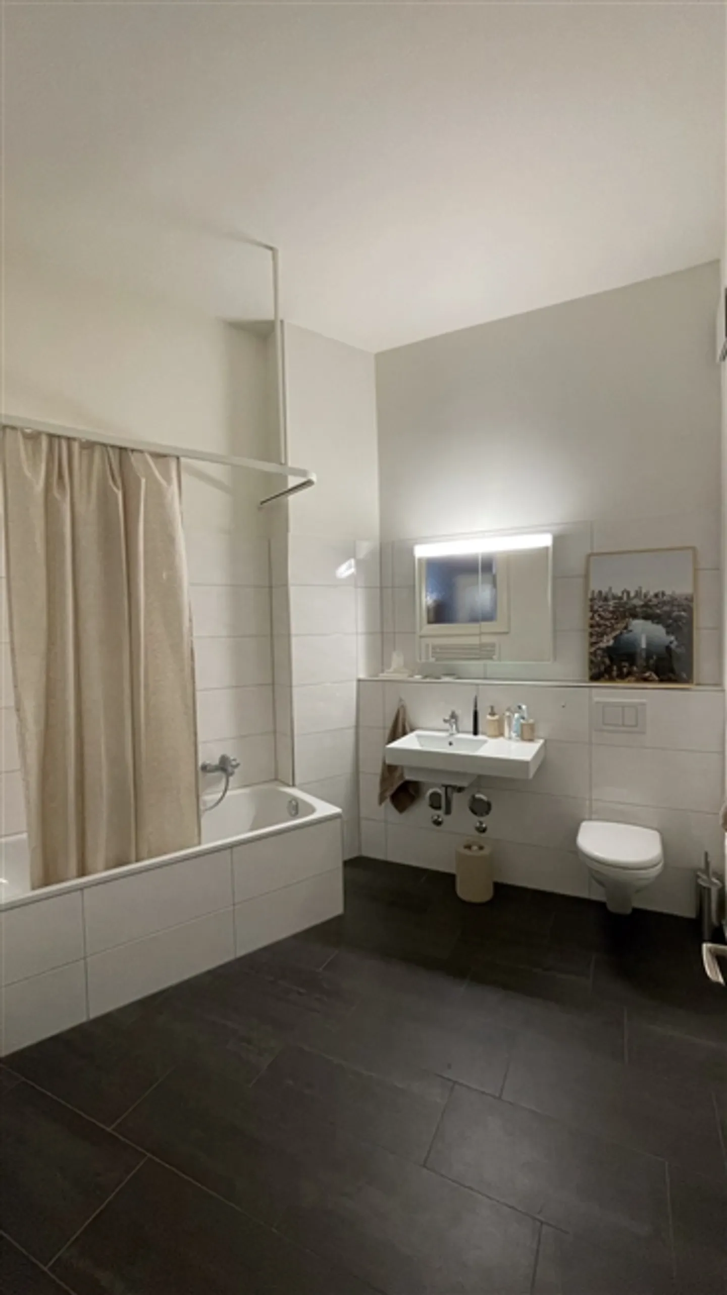 2½ ROOM APARTMENT IN ZURICH - DISTRICT 3 WIEDIKON, FURNISHED, TEMPORARY - Photo 9 of 10